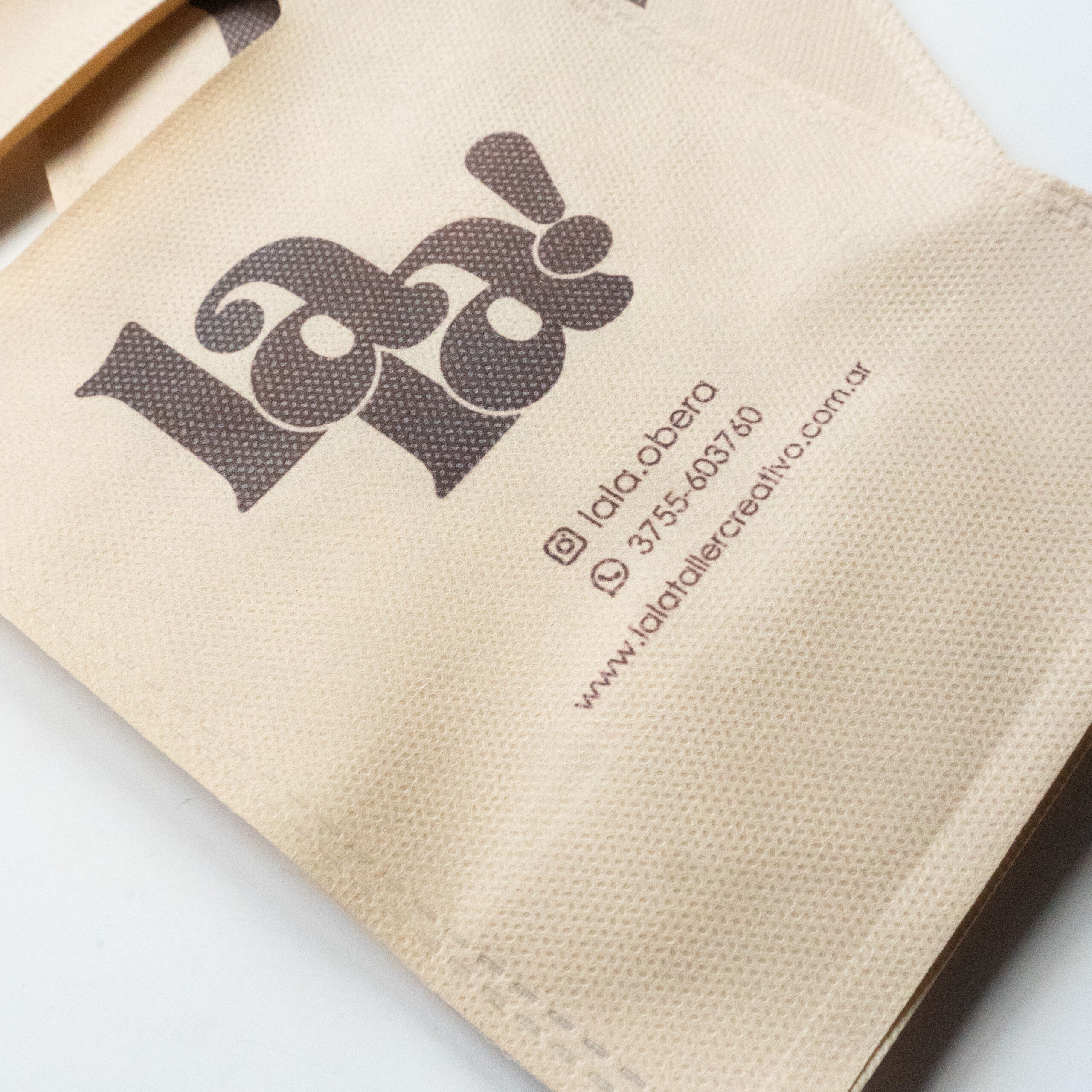Bolsa de friselina con tu logo - Imagen 2